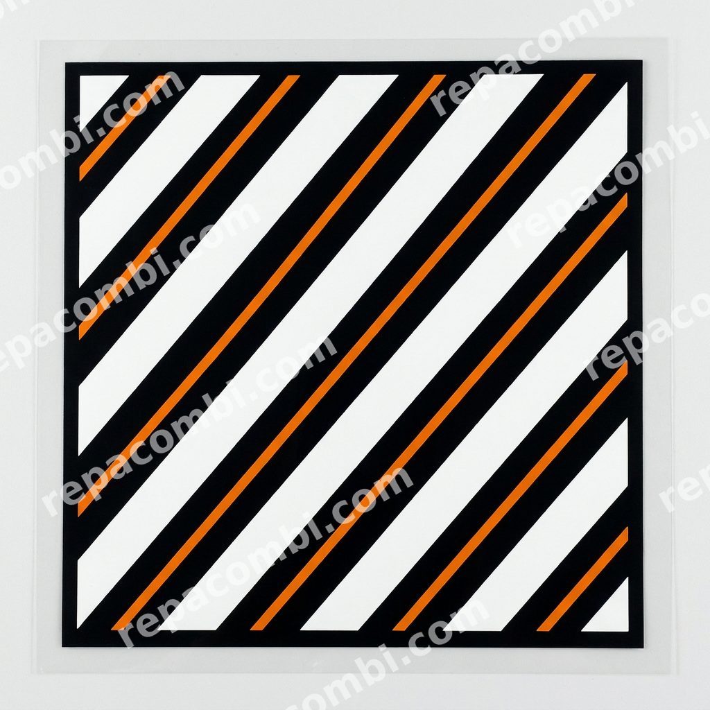 Streetwear Diagonal Stripes Streetwear Diagonal Stripes — Bandes diagonales streetwear sportif
